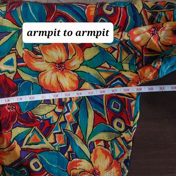 Vintage 80s Maggie McNaughton Plus Size 20W Colorful Hawaiian Floral Flowy Top - Picture 10 of 11
